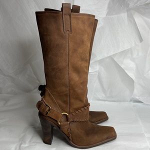 Steve Madden size 9 Hailee distressed brown leather boots with 4” heel excellent